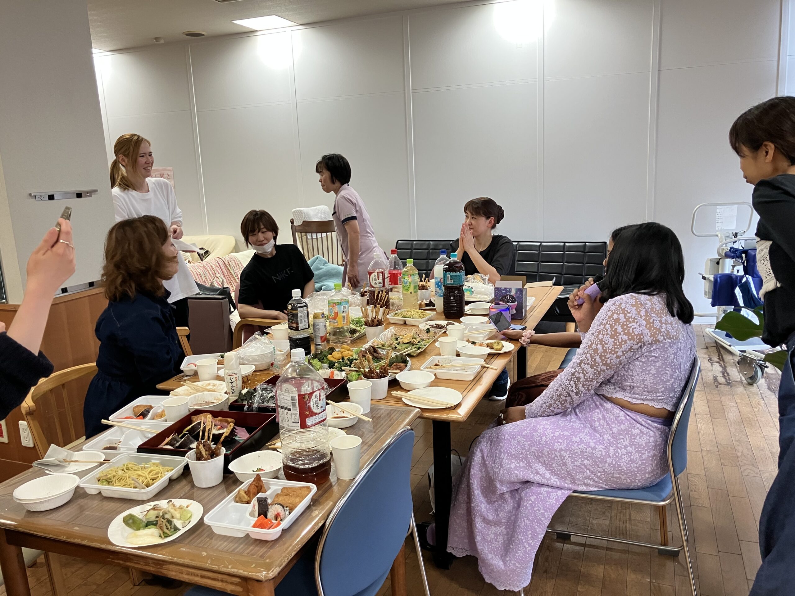 ミャンマーからの仲間と新しい職員を迎えて歓迎会を開催しました！