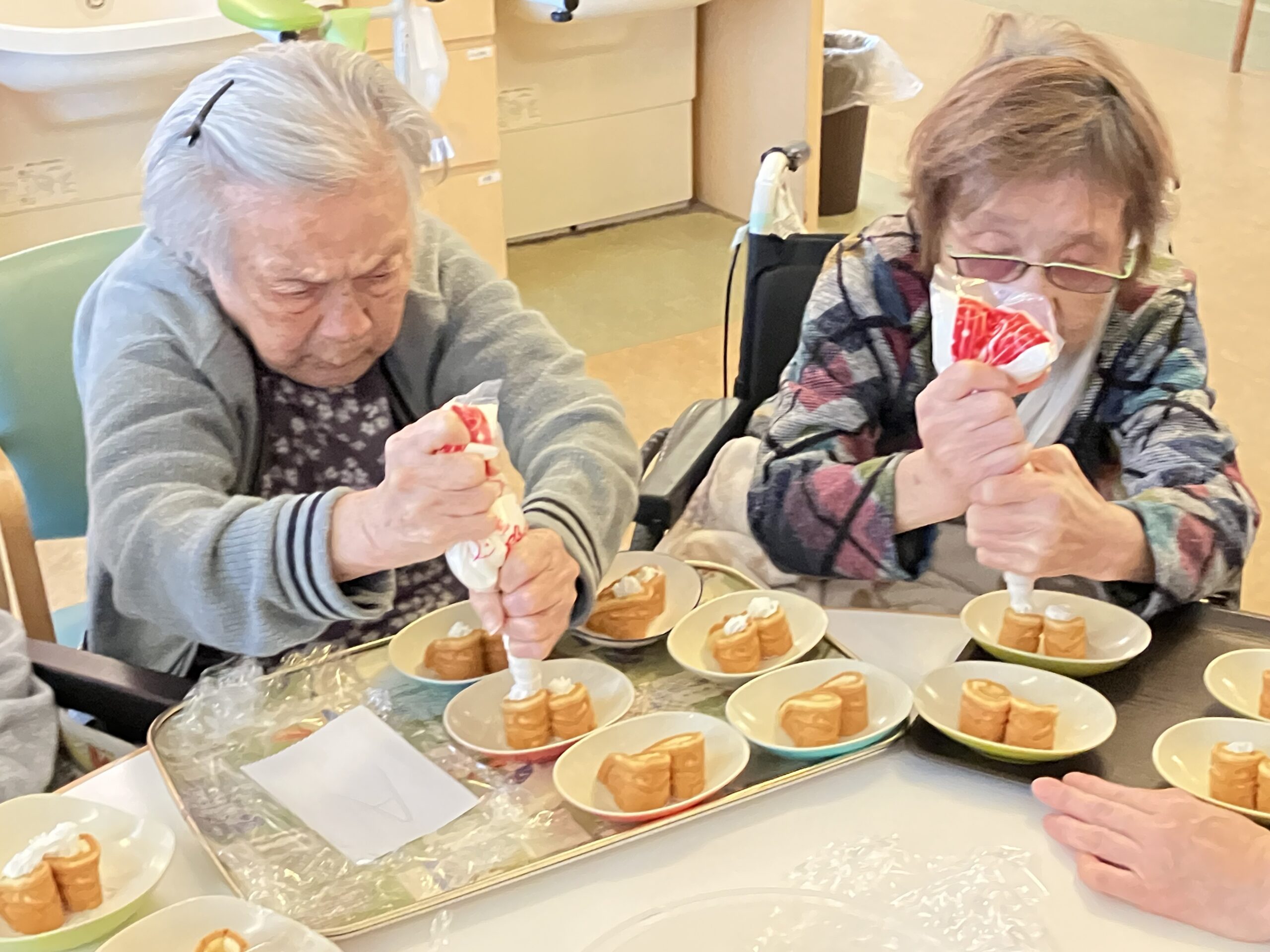 おやつ作り【こもれび1階　】